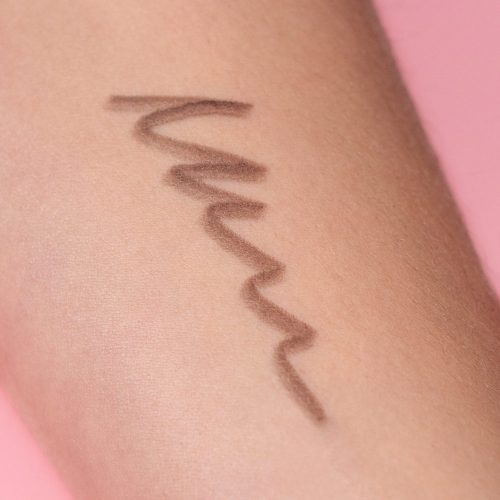 Même Cosmetics lápiz de ojos oncológico
