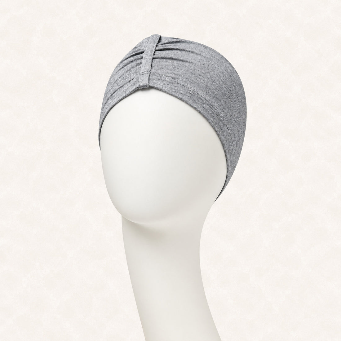 Chandra Night Cap 0169 Grey Melange de Christine Headwear, gorrito oncológico de dormir de bambú gris jaspeado.