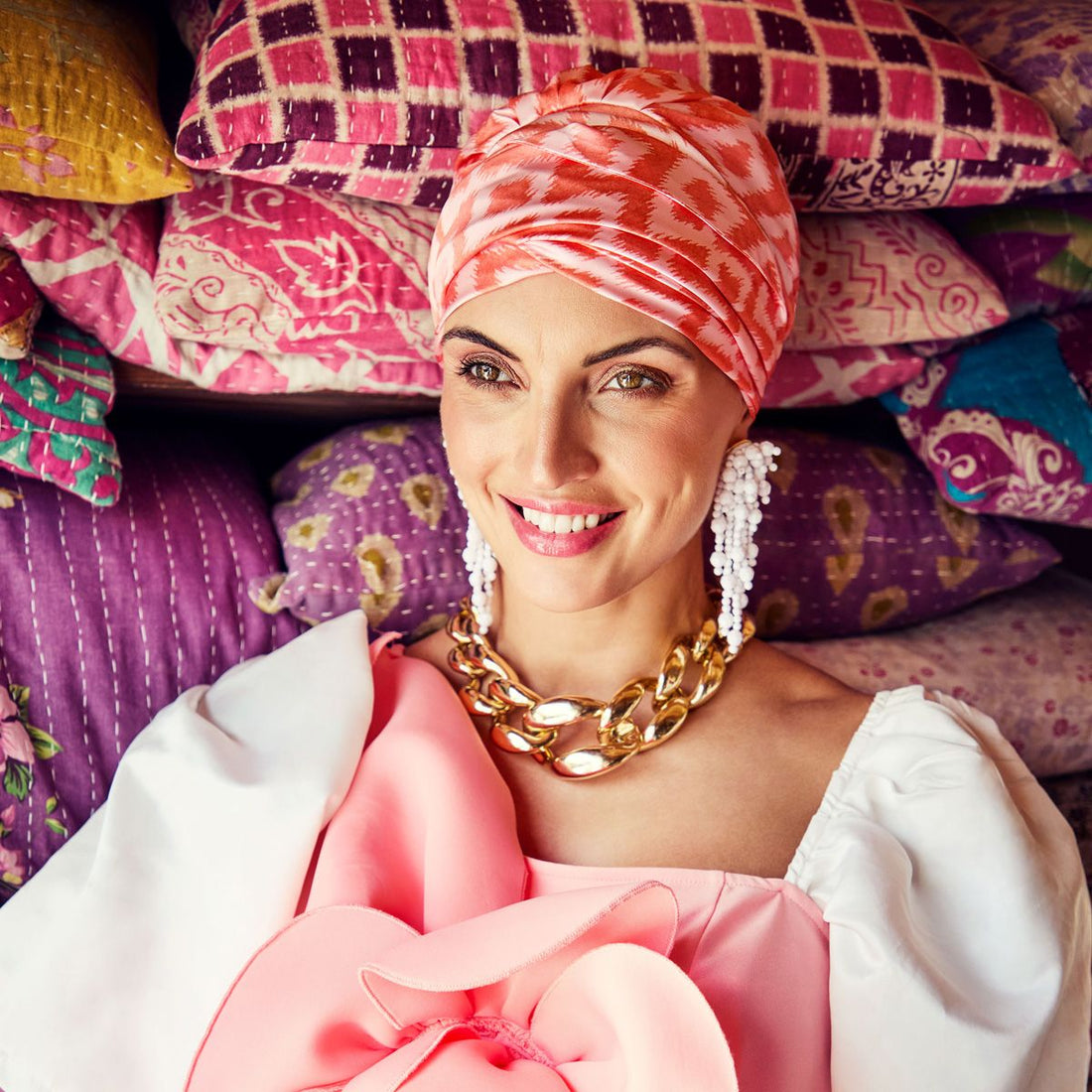 Sapphire Boho Turban Ikat Orange de Christine Headwear con banda integrada y estampado ikat en tonos naranja