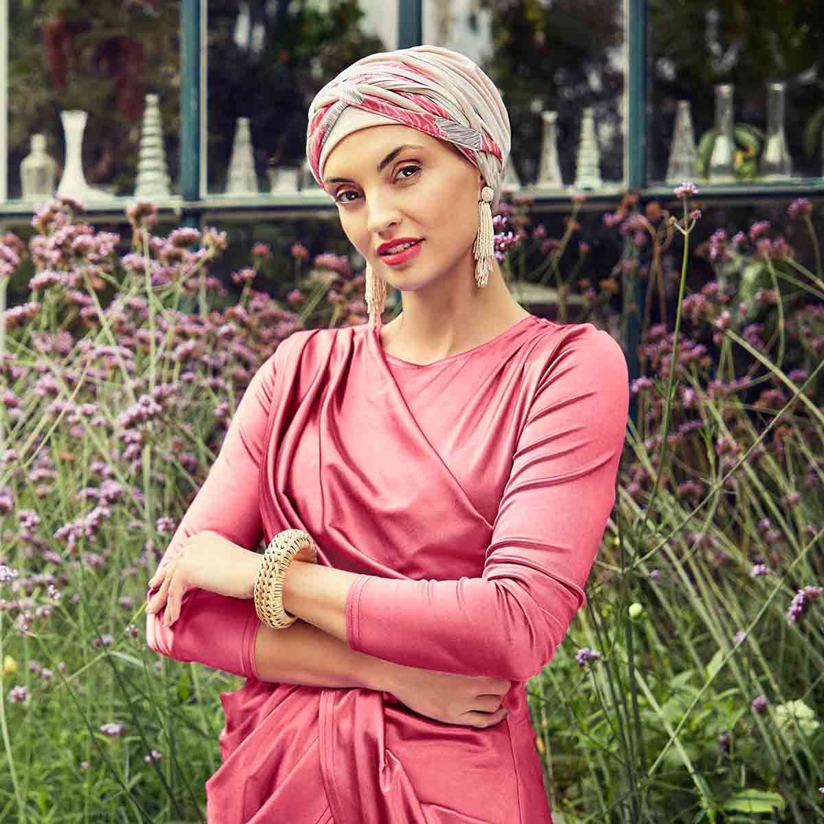 Scarlett Boho Turban Set Soft Beige & Red Glam Mix | Turbante oncológico 2 en 1