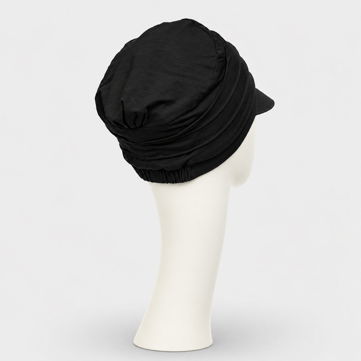 Vista posterior del gorro oncológico para quimioterapia Yoga Black 1582-0211 de Christine Headwear